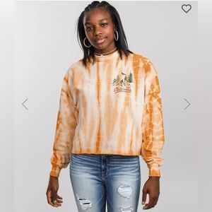 Buckle Crop Long Sleeve